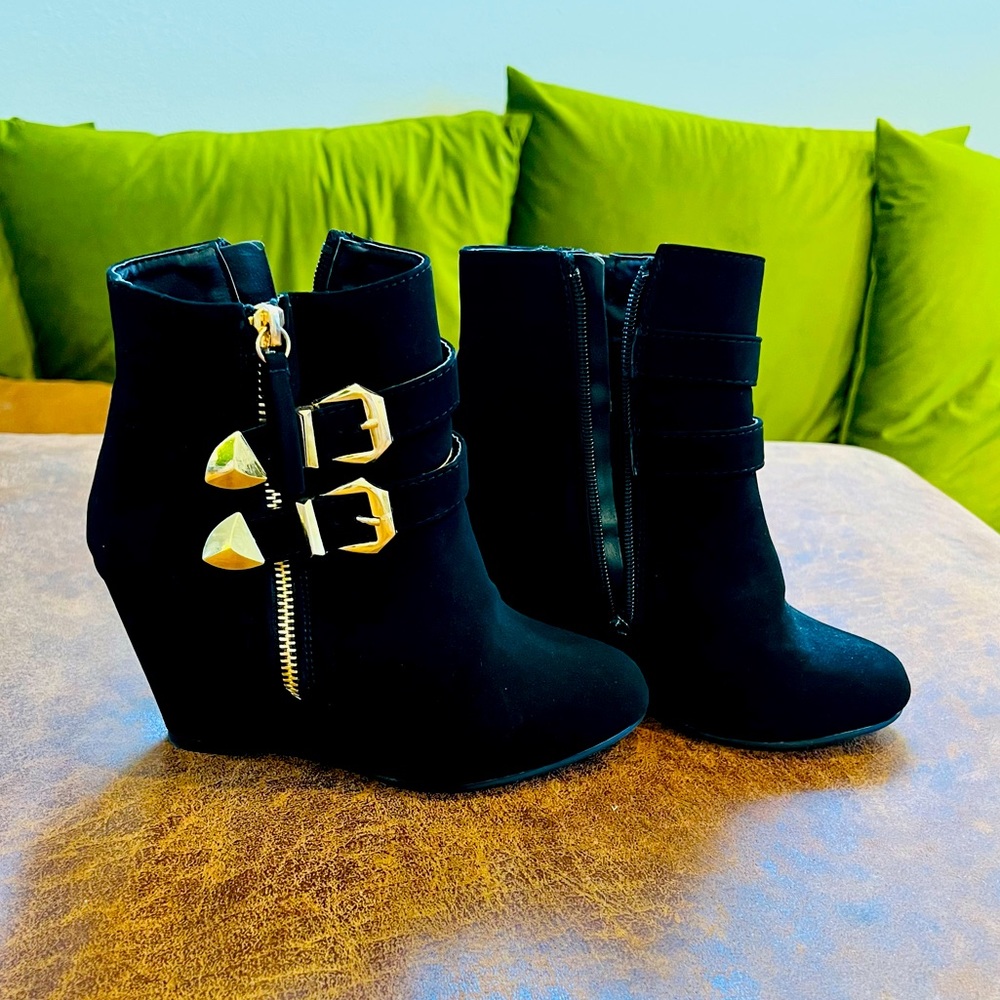 Booties new condition